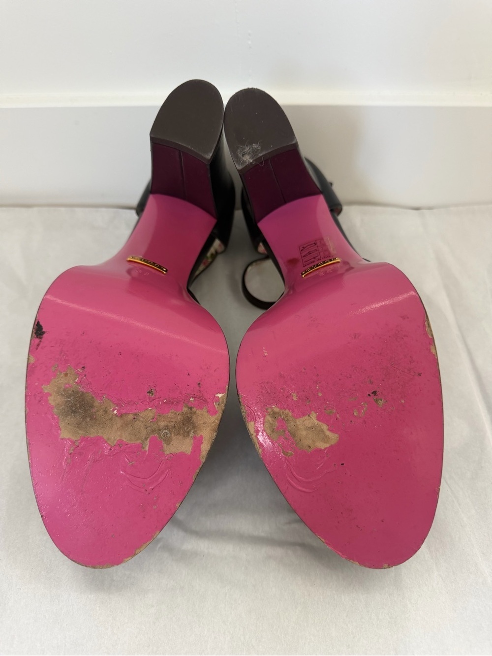 Gucci Mary Jane Platform Heels Size 38 - Picture 4 of 6